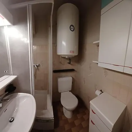 A Few Steps From The Beach, Very Comfortable Le Lavandou