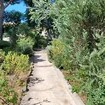 A Few Steps From The Beach, Very Comfortable Apartment Le Lavandou