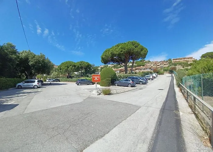 Lägenhet A Few Steps From The Beach, Very Comfortable Le Lavandou