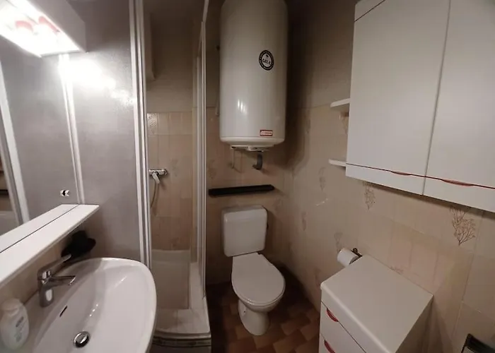 A Few Steps From The Beach, Very Comfortable Le Lavandou