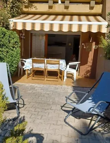 Apartment A Few Steps From The Beach, Very Comfortable