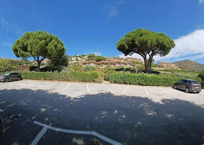 A Few Steps From The Beach, Very Comfortable Διαμέρισμα *