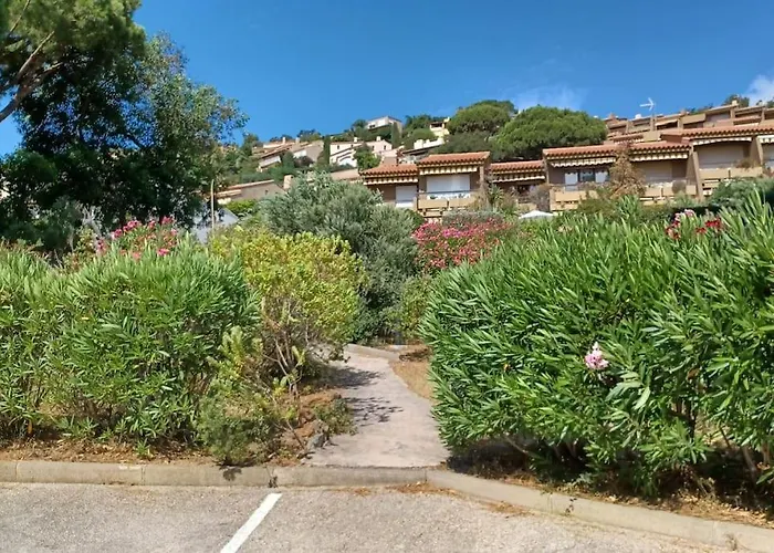 Διαμέρισμα A Few Steps From The Beach, Very Comfortable *